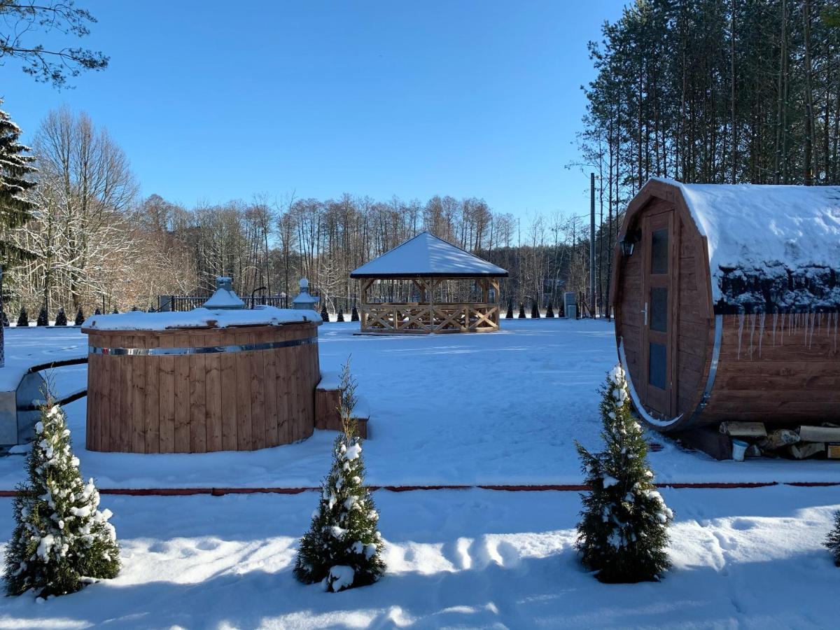 Hotel Lesna Osada Przy Suntago Park Krzyzowka  Esterno foto